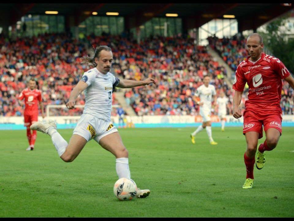 Favorittgjesten må uten tvil bli fotball-norges største kulthelt. Nemlig the one and only, Jahn-Ove Wiik! #2mot1