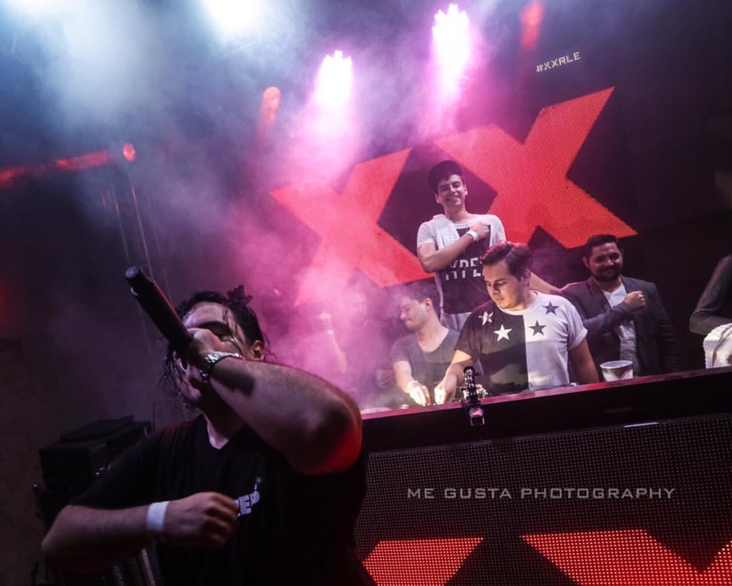 el123pormi's tweet photo. Nos vemos el sábado MTY 🙈@DosEquisMx #XXRedLight https://t.co/MoUbdcQHzN