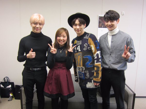 _key1991_'s tweet photo. @realjonghyun462 @Real_Taemin1 @official_onew @MinhoOfficial1 https://t.co/B5yb6K8v9Y