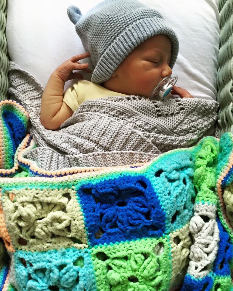 VALteasdale's tweet photo. Thanks everyone for messages regarding Sid. He is amazingly gorgeous. We are all very lucky.  Xxx https://t.co/mmFTW3GUIe