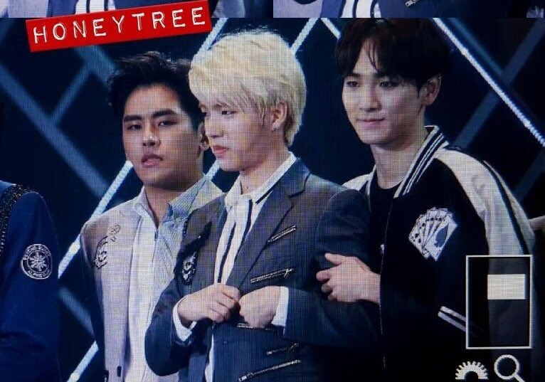 _WooHyunNam_'s tweet photo. Key? What are you doing to hyung? 😂😂😂😂 @_key1991_ @_SaeRonKim_ https://t.co/JjgU8nMaOy