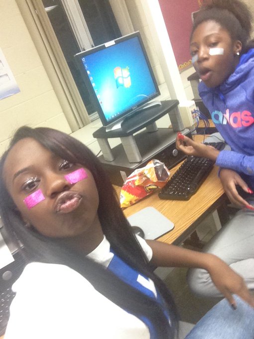 Watch 💛's leaked NSFW photo on TwXstars