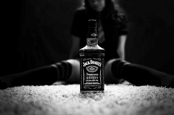 TWDfangirl85's tweet photo. @CanyonDevil "How are you doing today, did you still wanna see my tattoos? I have some whiskey, that I might share" https://t.co/pqHDtcxjIP