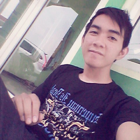 rozziafandi1's tweet photo. You smile i smaile, what makes you happy makes me happy https://t.co/wtKWIyG2sg
