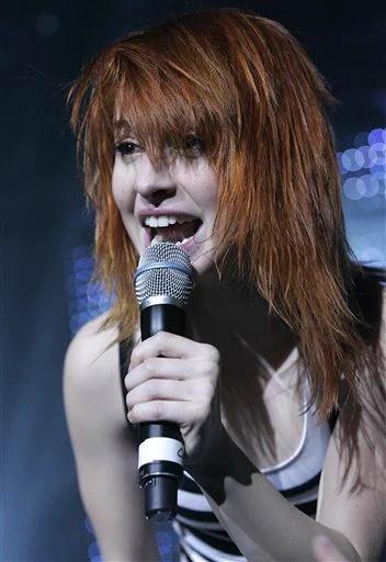 paramoreMLG tweet picture