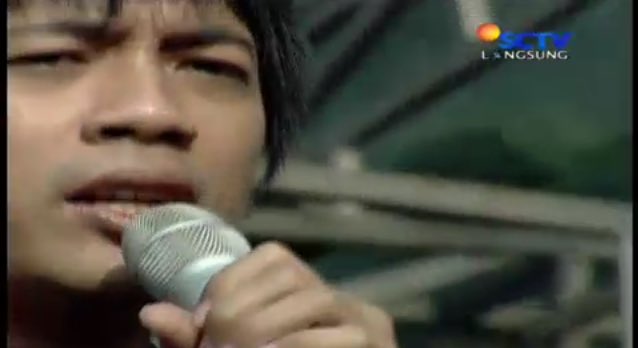 InboxSCTV_'s tweet photo. Kau yang kusayang kamu Inbox mania, yuk nyanyi bareng @dmasiv! #Nginbox https://t.co/KnuNKTcVmN