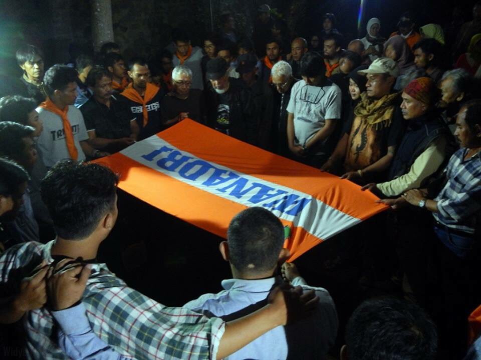 wanadri_media's tweet photo. selamat jalan saudaraku, Remi Tjahari W- 090 LAWANG ANGIN. terima kasih atas pengabdiannya. Jasamu Abadi! https://t.co/giLpfWFlxI