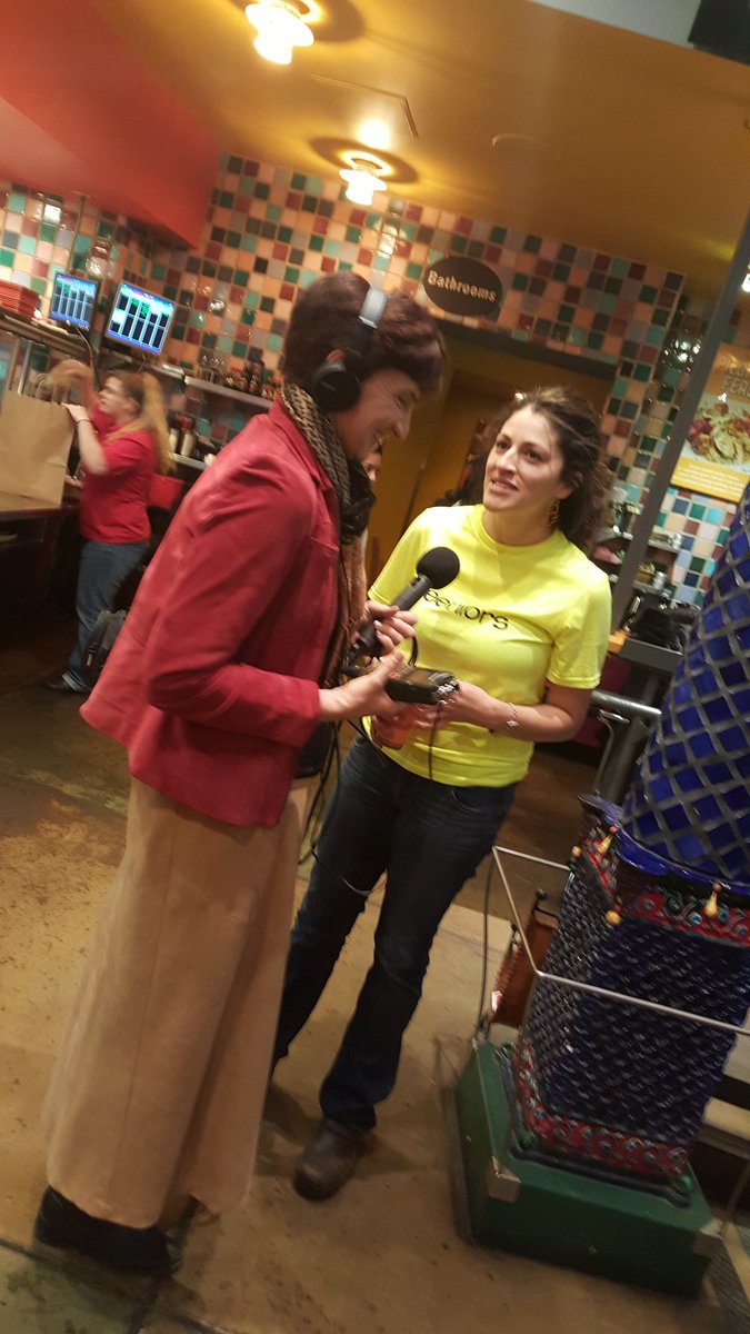 flyingstarcafe's tweet photo. Teens offering assistance with installing apps to Skyping with the grandkids! @Teeniors #startup https://t.co/El2H9p6XXP