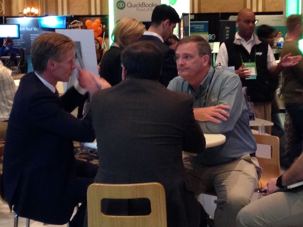 SageUSAmerica's tweet image. .@SKellyCEO @rfbarlow talking technology with @RPJohnston here at #SleeterCon