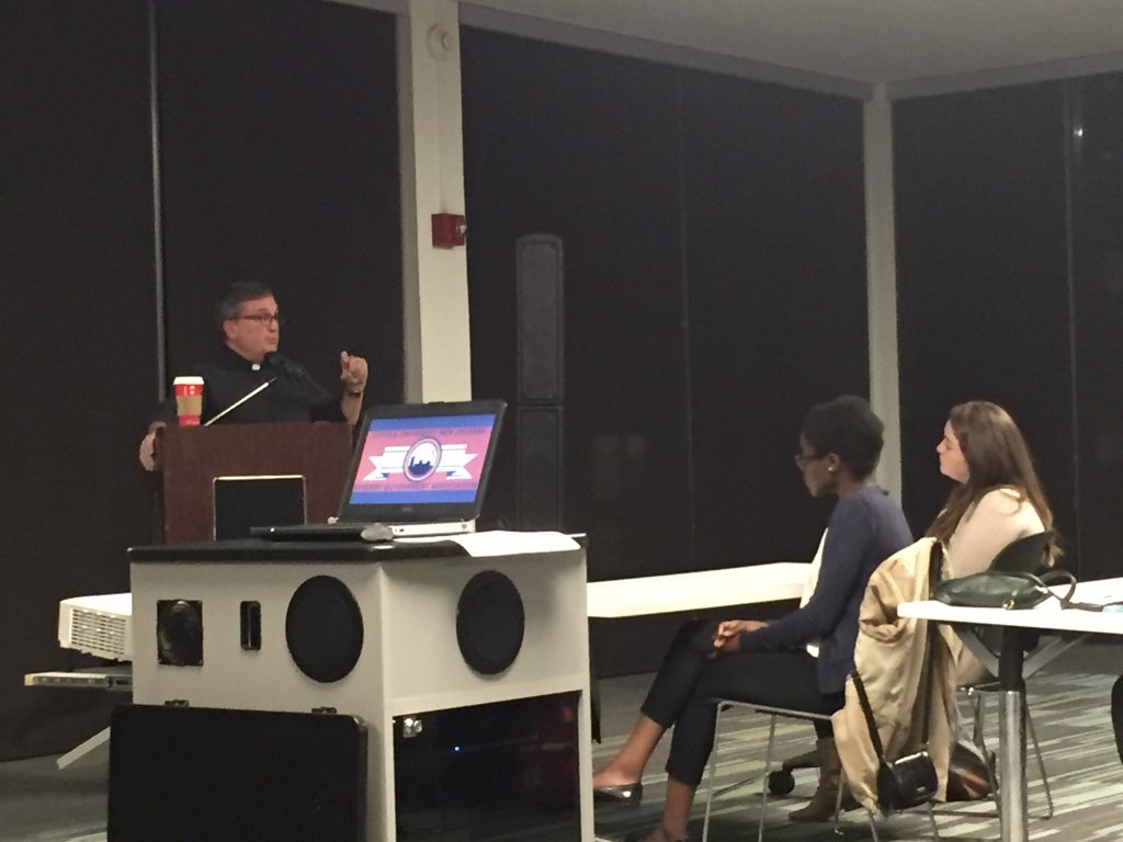 jmolina217's tweet photo. Father Wildes gives hope to keeping the green space where the old library once stood. #LoynoSGA @Loyola_Maroon https://t.co/uyZiGEnaNu