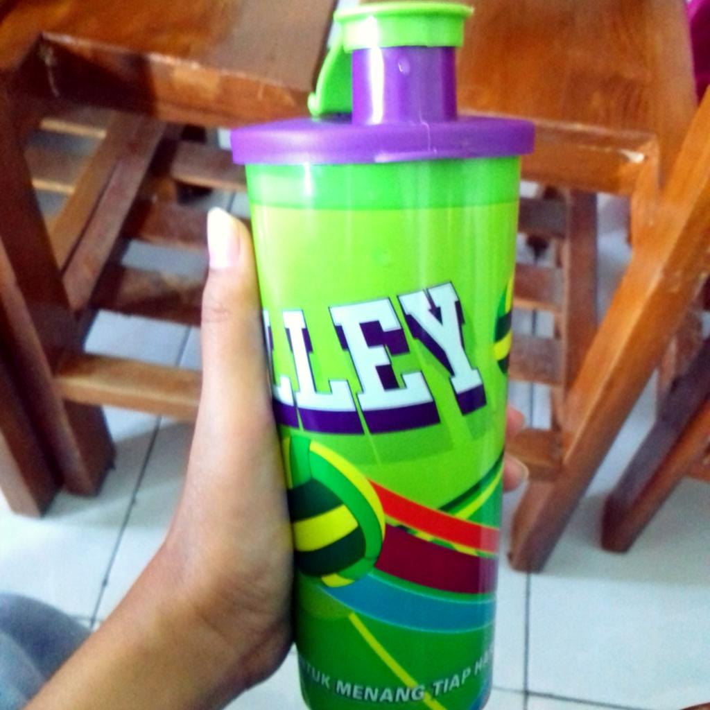 nunamini's tweet photo. Hallo good morning 🌞 jangan lupa minum susu yaa 😊 menahan rindu itu butuh tenaga banyak 😩 https://t.co/HHvKY3YL82