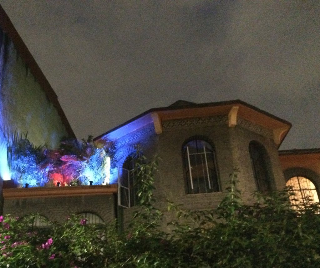 JardinesValleDF's tweet photo. Ilumina tu #RoofGarden le dará una apariencia asombrosa en la noche! Mándanos un mail y te cotizamos! https://t.co/Hb4osYNsJH