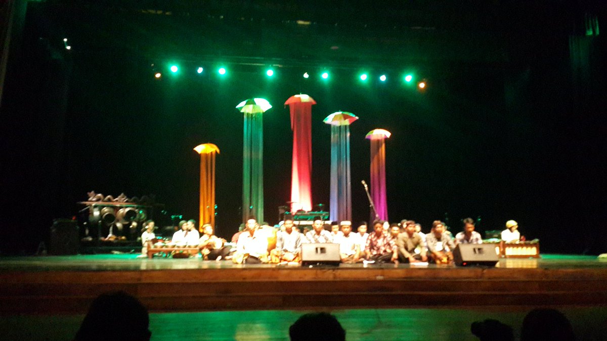 infoseni_'s tweet image. Malam nanti ~&amp;gt; #EventGratis pkl 20.00 WIB | Gelar Musikalisasi Sastra 2015 di Concert Hall TBY | Gratis