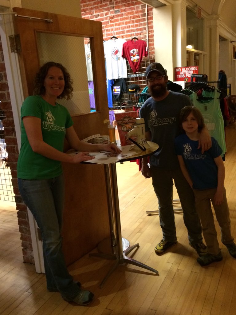 ConnectCos's tweet photo. Rock Paper Scissors Tournament for @indygive @UpaDowna @Sk8_Strong @CarrieSimison @csindependent #ConnectCOS https://t.co/4YNKxAqxKw