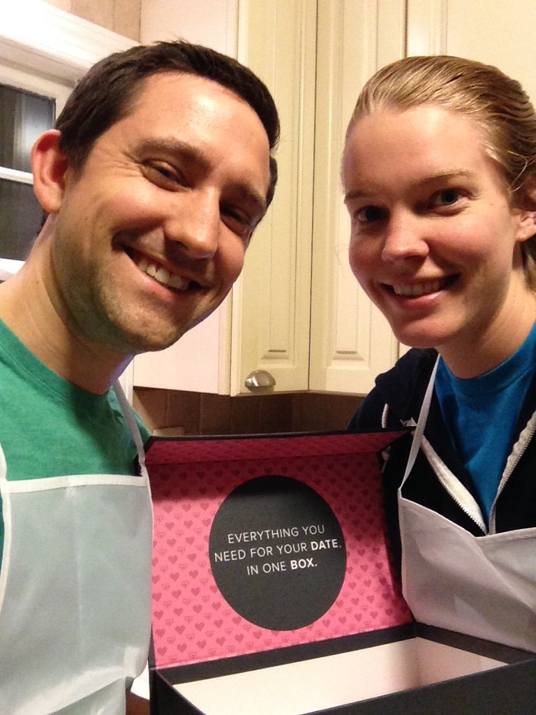 notredame2752's tweet image. #getdatebox Here we go!