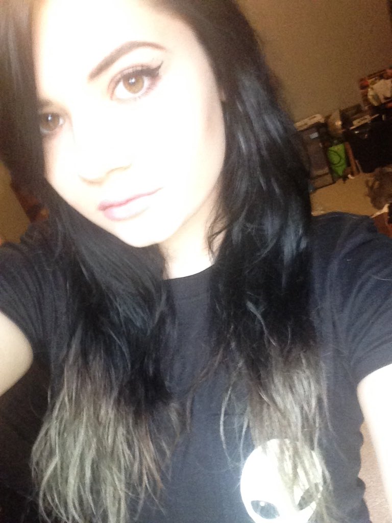 thisisntbree's tweet photo. @Stevoptweets https://t.co/2VvLn1xi3t