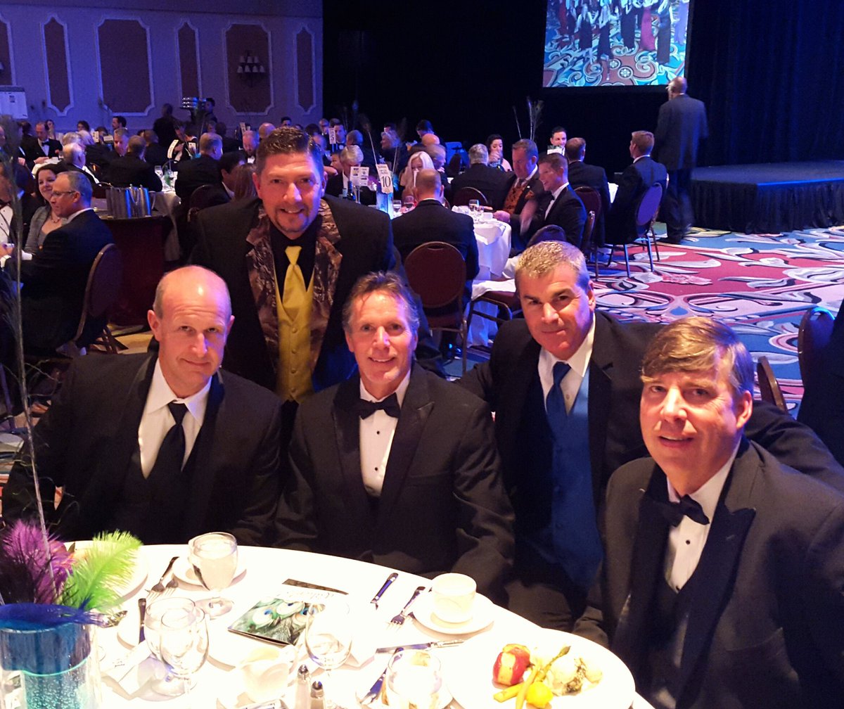 SebagoLkPHM's tweet photo. Kicking off the Boating Industrys Top 100 Dealers in North America with our crew @portharbor, Stay tuned #MDCE15 https://t.co/61pfVmIiIG