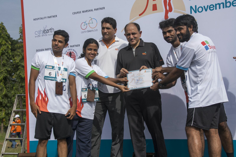 ajith_kumar_r's tweet photo. #suyati #spicecoast marathon 2015 #corporate relay winners. https://t.co/fQGxTO4ynG