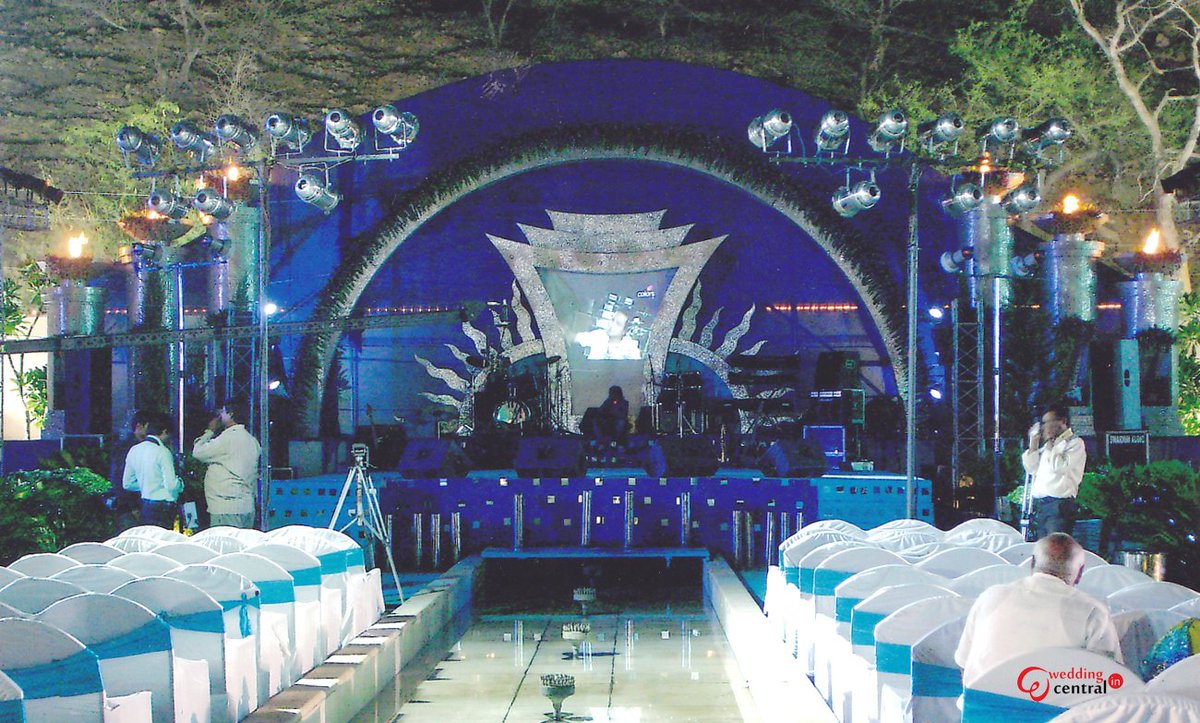 weddingcentral_'s tweet photo. Wedding Theme-The Vivacious Blue
login into https://t.co/yGuNM4v97l
#weddingtheme @BgIndianWedding @OurWeddingChap https://t.co/fMqRLtA1h4