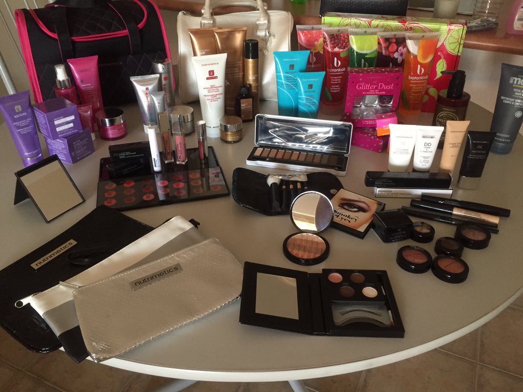 rachglitternice's tweet photo. So been really crazy couple of weeks. Lovin my Nutrimetics #freebies #nutrimetics https://t.co/uwaA6dNX6M