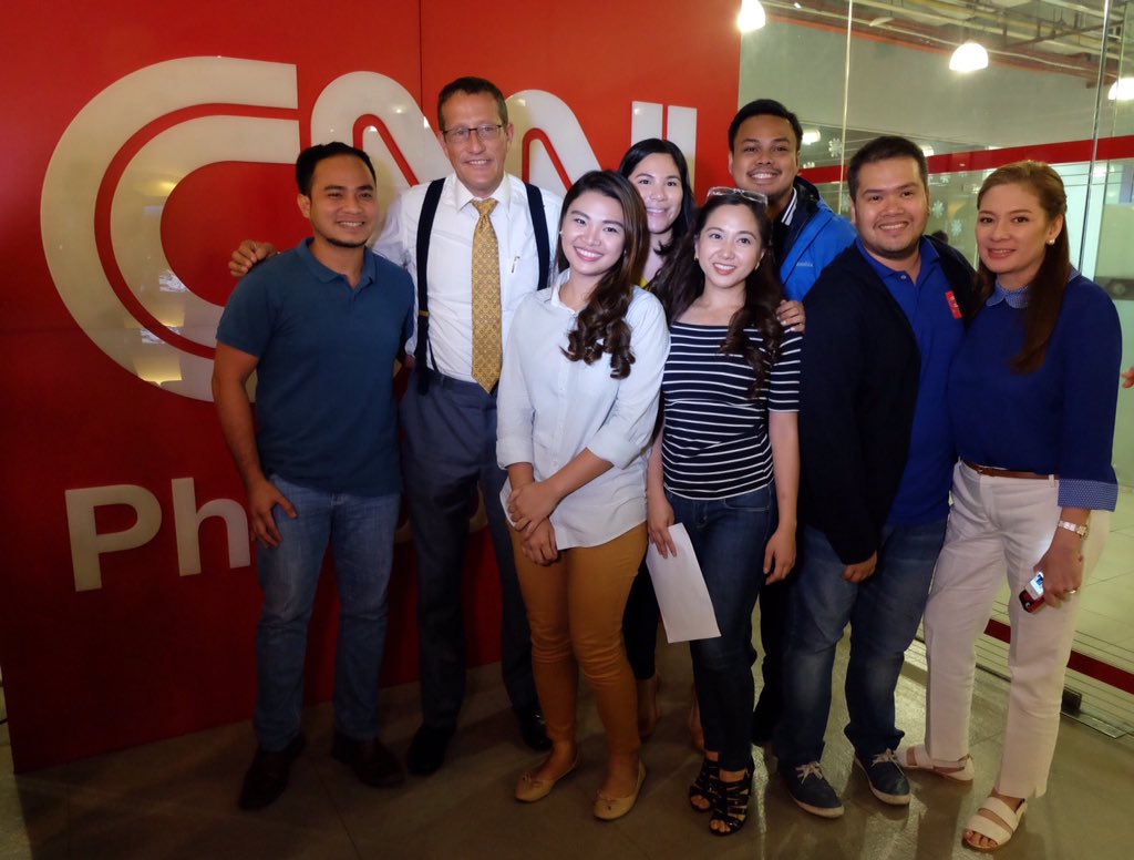 Cnn Philippines On Twitter Richardquest Poses For A Photo With Cnn Philippines Anchor Piahontiveros And Our Correspondents Https T Co Rbcod2f1gr