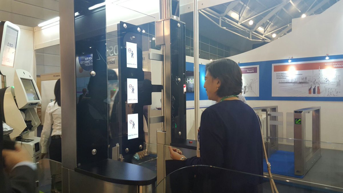 Gemalto_Asia's tweet image. Have you seen yet?
Demo on #egate #BorderManagement / #AutomatedBorderControl
#FTEAsia
ow.ly/Uk8fp