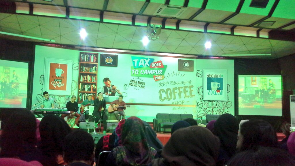 Tax Goes To Campus with @kpp_cibeunying #pajakmilikbersama #anakmudangertipajak