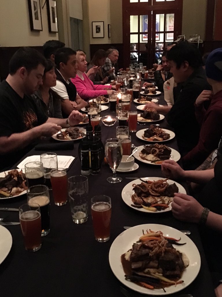 GBSeattle1's tweet photo. Main course!! Beer braised short ribs paired with a sneak preview of our Dunkelweizen! #gbbrewersdinner https://t.co/timPsSZ9JX