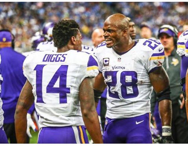 MackenzieMax9's tweet photo. Love this picture @stefon_diggs @AdrianPeterson #IsItSundayYet https://t.co/vFSb8hro28