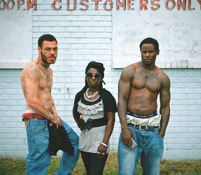 Photographer <a href="/ginanero/">Gina Nero</a> is endlessly intrigued by people: bit.ly/1Ha79a0 <a href="/I_P_F/">IPF</a>