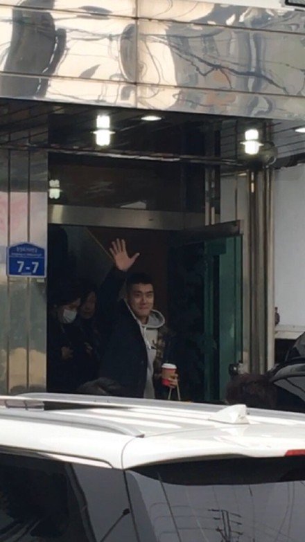 _HollySam_'s tweet photo. Siwon!!! https://t.co/Cajbvjni50