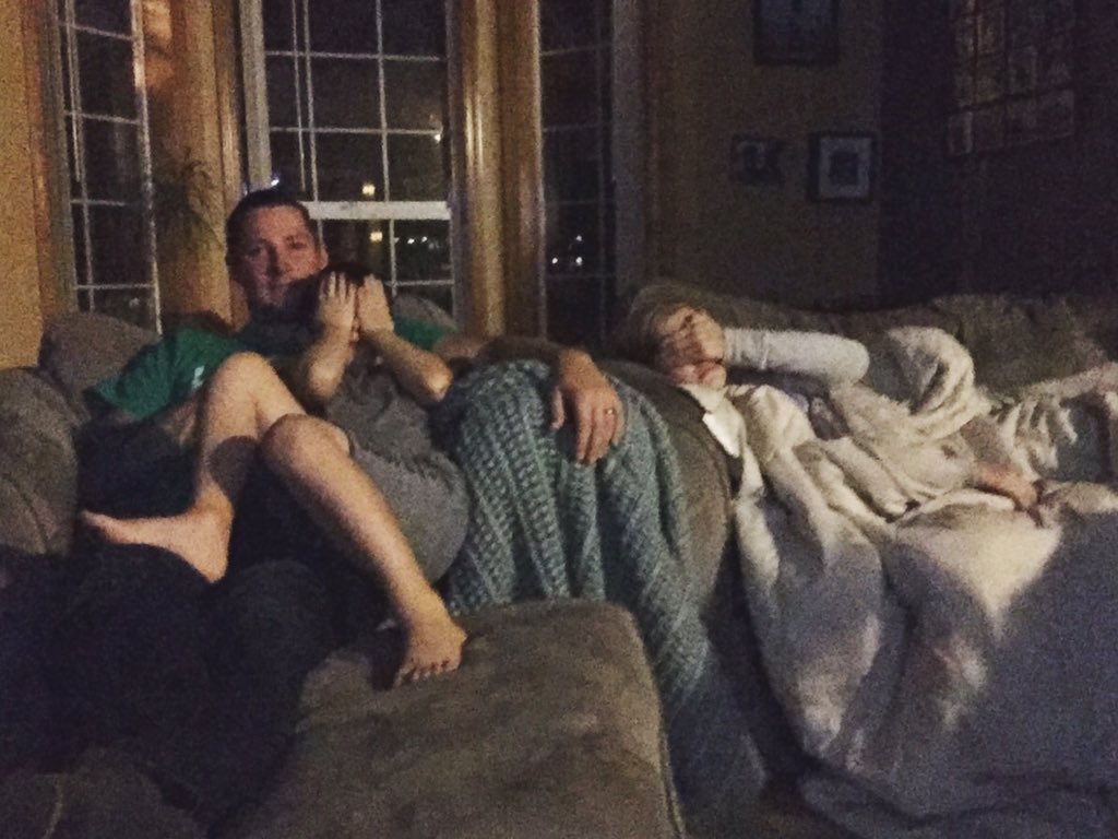 nonniart's tweet photo. Watching #AntMan with the fam. https://t.co/CxIRn3qvXC
