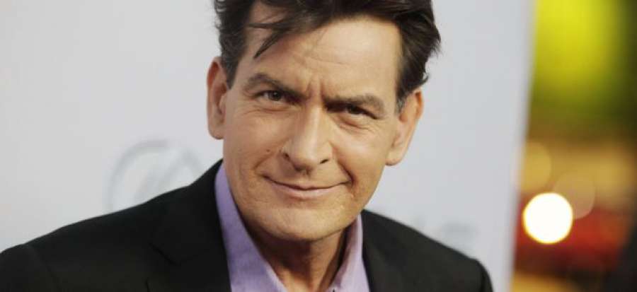 diarioas's tweet photo. LO + VIRAL | El actor Charlie Sheen revela que es portador del VIH-SIDA https://t.co/vVwSmMQJsU https://t.co/C5FWTHR6dx