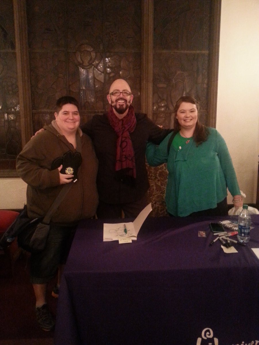 lynziemonster's tweet image. #CatifyToSatisfy