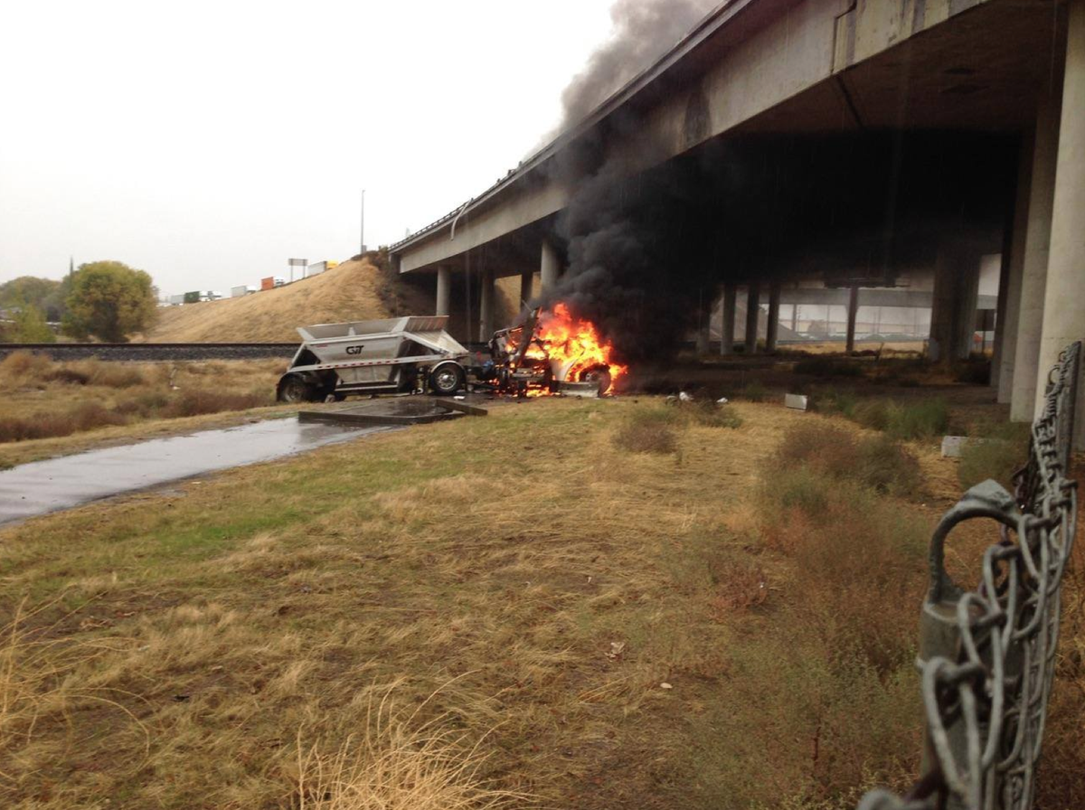 AdrienneMooreK's tweet photo. NEW @CBSSacramento 10- The two #TracyPolice volunteers who put their lives at risk to save a truck driver from THIS! https://t.co/Xa16Nlt0oG