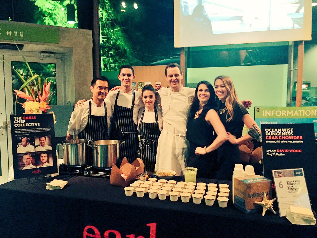 CatesimpsonprS's tweet photo. The @earlsrestaurant @earlsTK @chefdavidwong team rockin the @vanaqua @ocean_wise #chowderchowdown tonight  #myearls https://t.co/zskjudoaNb