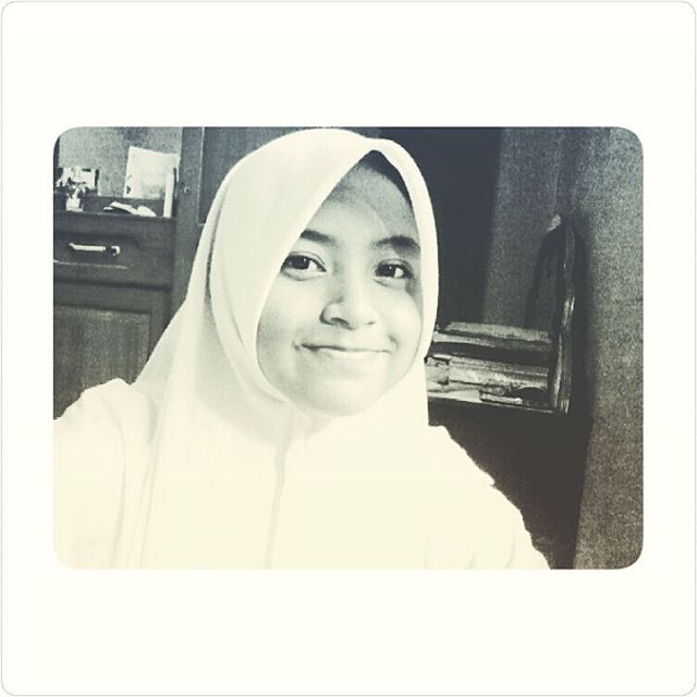 sekarmajab's tweet photo. siang...baru pulang dari sekolah jangan lupa sholat yahh!!! https://t.co/N9pExQvTAi