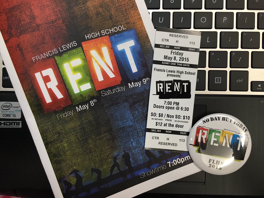 MacaulayJess19's tweet photo. Watching a film version of the Broadway musical "RENT" in class reminds me of my HS's version #Seminar1Hong 🎭🎬🌃 https://t.co/7MVyx6BhOX