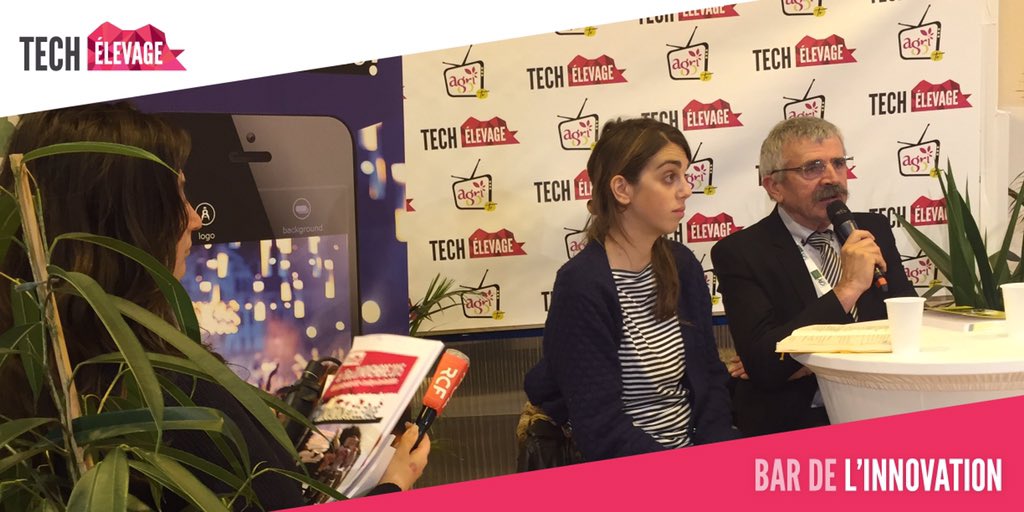 agronumericus's tweet image. En direct de @TechElevage  : Présentation de mon livre #agronumericus au bar de l'innovation cc @CamillRose #TE2015