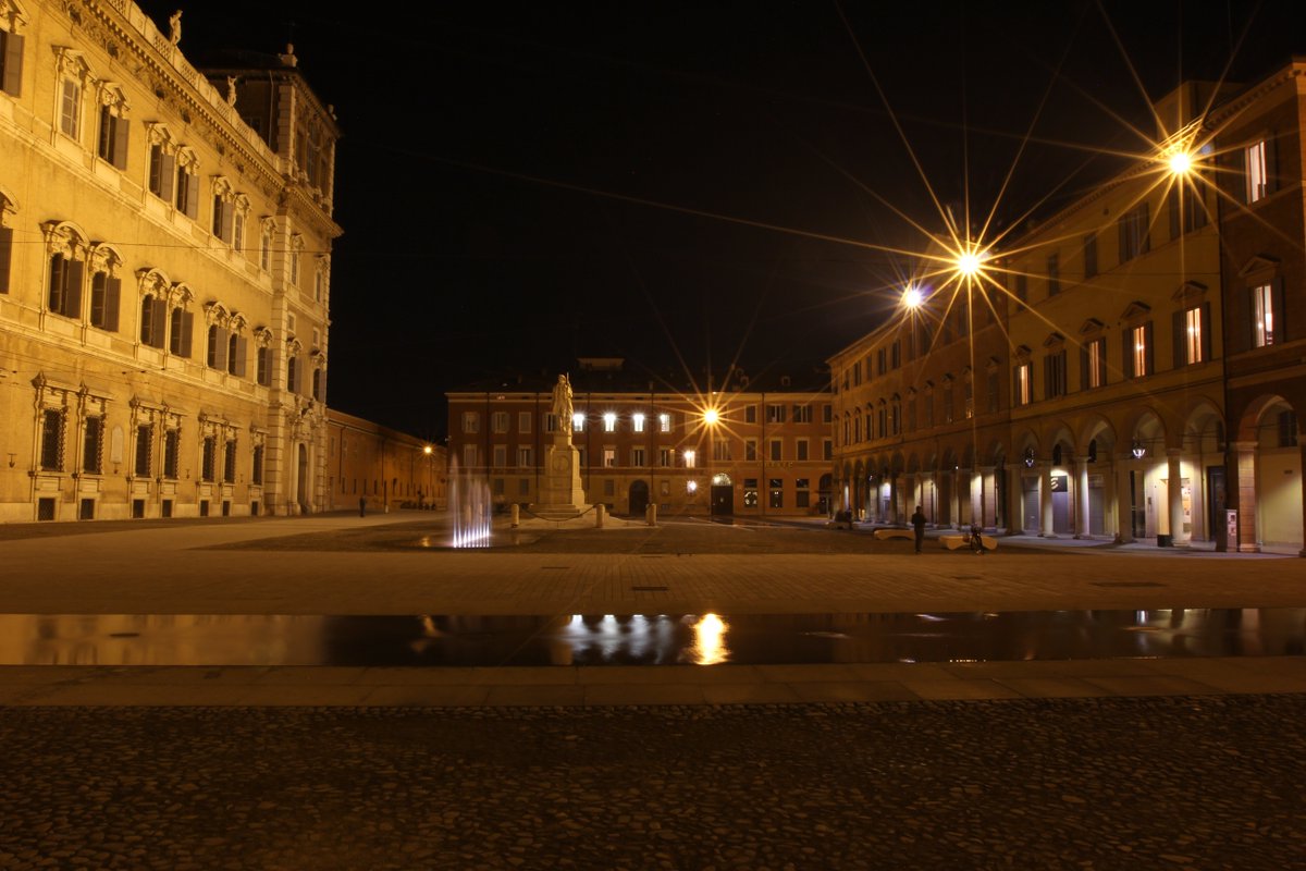 modena_pic's tweet photo. #PiazzaRoma uno spazio pubblico restituito alla città e alla sua storia #VisitModena #ModenaDucale https://t.co/G5yv768np2