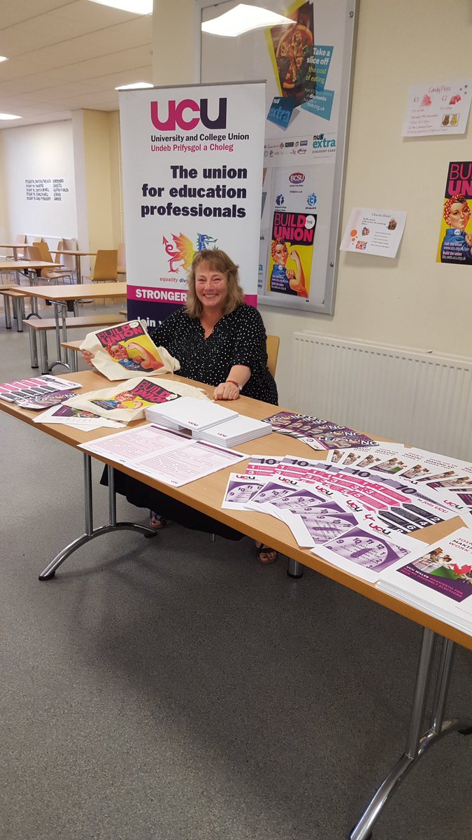 BridgendUCU's tweet photo. Building the Union! #buildtheunion #FEforeveryone #bridgendcollege @UCUWales https://t.co/EoZRWbvyzT