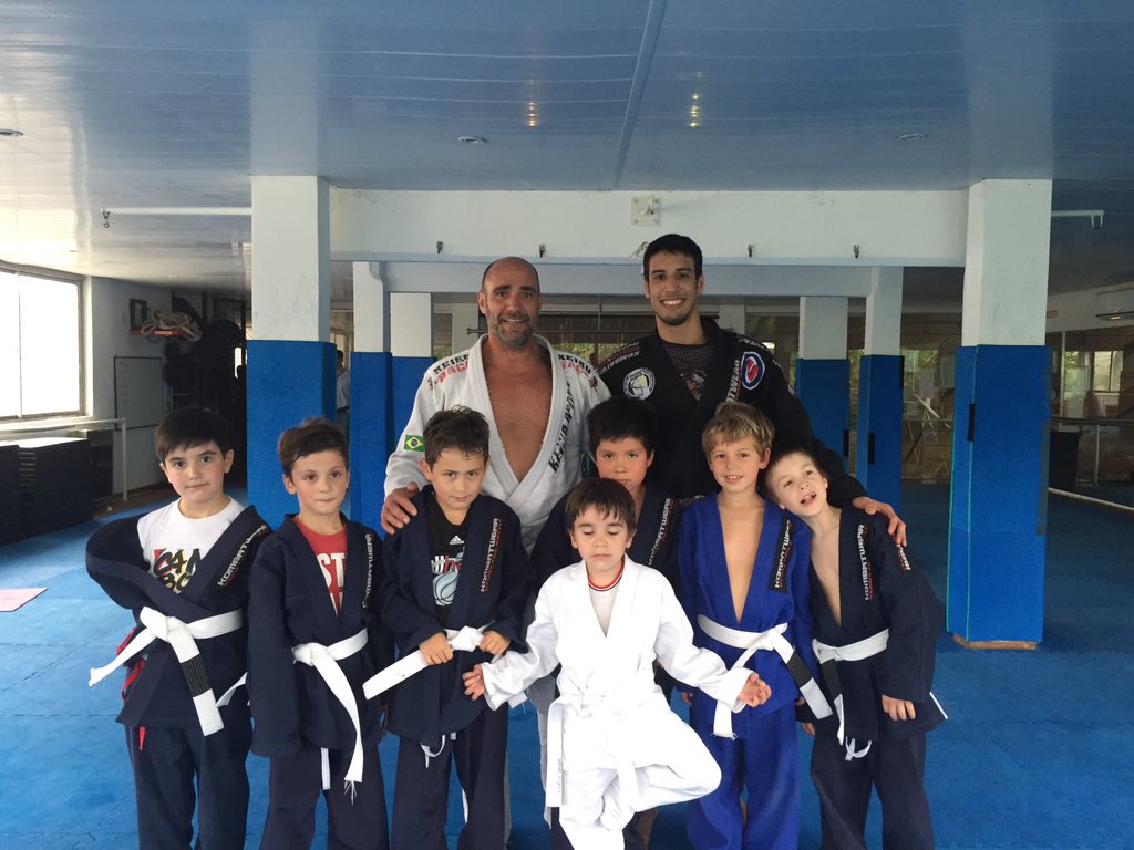 perrotkd's tweet image. Con la visita de mati Estevez una clase súper divertida y enriquecedora!! Muchas gracias por las enseñanzas!! Oss