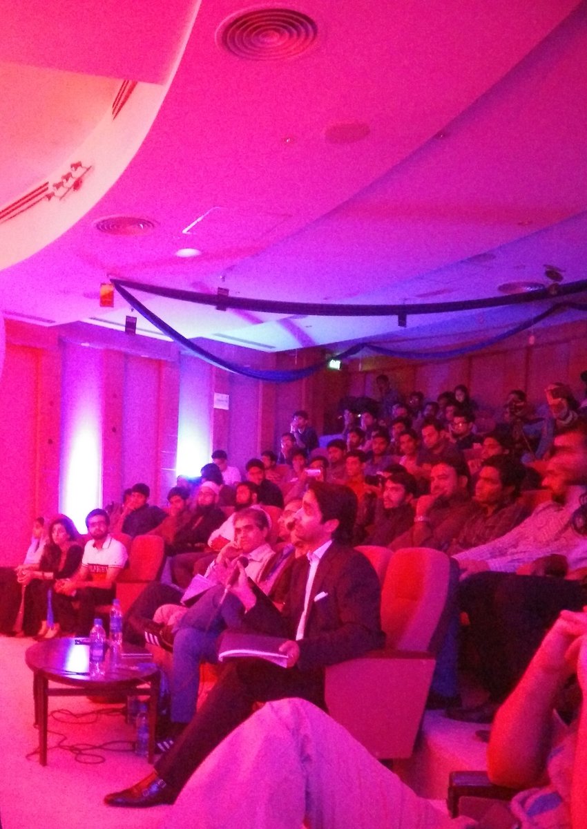 TechHubConnect's tweet photo. The teams put on the spot.Let's see who manages to stay in the ring!
#spark vs #ShareviaSMS
#Plan9GITR https://t.co/AsljMpvylB