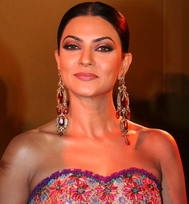  of 1994,the first woman of to win the ,today turned 40 ,HAPPY BIRTHDAY SUSHMITA SEN. 