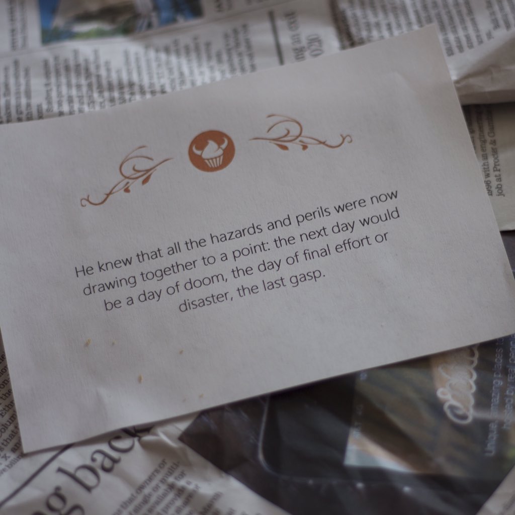 BeatrixRBeckett's tweet photo. Holy Toledo!!!!!!!! I found another note from a cupcake @FallonWestgate scarfed down! Some seriously weird notes. https://t.co/Oc8b9VlCjT