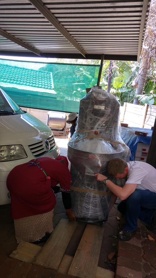 GenioRoasters's tweet photo. The start of a magical and aromatic journey for #ClockPeaks #Coffee #Swellendam on their NEW #Genio6! #GenioRoasters https://t.co/UV5PurOy07