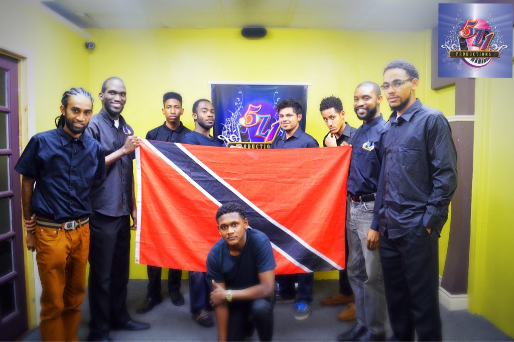 Productions5z1's tweet photo. The 5Z1TEAM is about to hit Dubai in 1 day! TnT! We represent! https://t.co/iMPQaytOK8