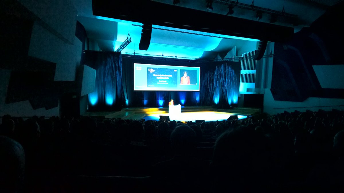Minnariikka82's tweet image. Getting inspired by minister Berner #CiscoConnectFi