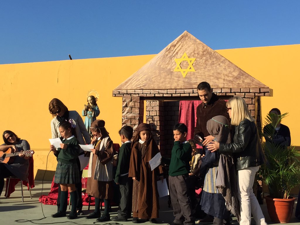 CristoRey_FV's tweet photo. Te damos Gracias María... https://t.co/6VyKO2Ce7Z