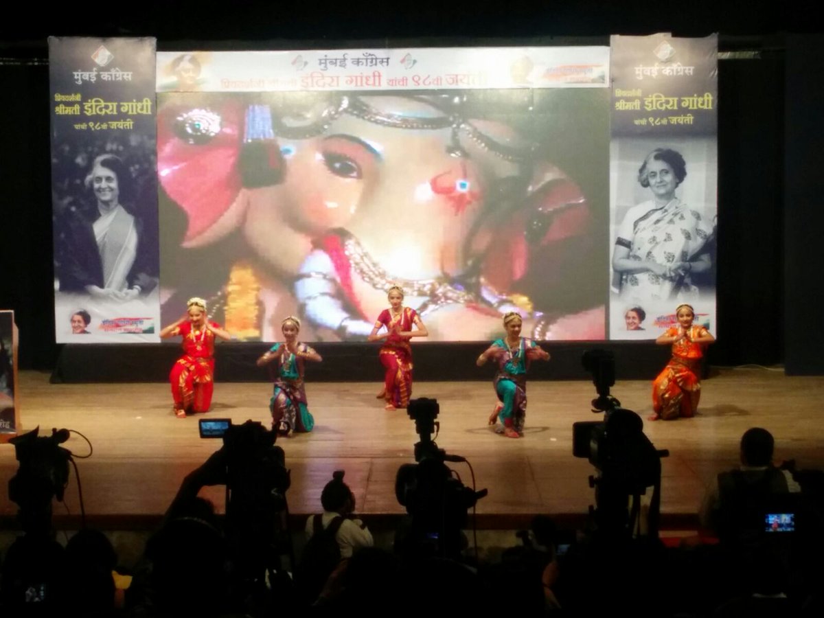 IndiraGAwards's tweet photo. Ganesh Vandana @IndiraGAwards opening ceremony. https://t.co/jFx6ZJy8rH